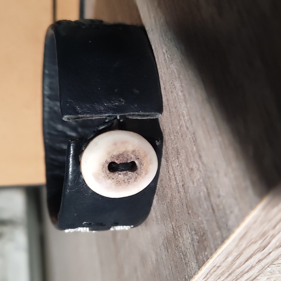 Saami & Roo sterling silver thread & leather bracelet! 🦌 - Picture 2 of 7